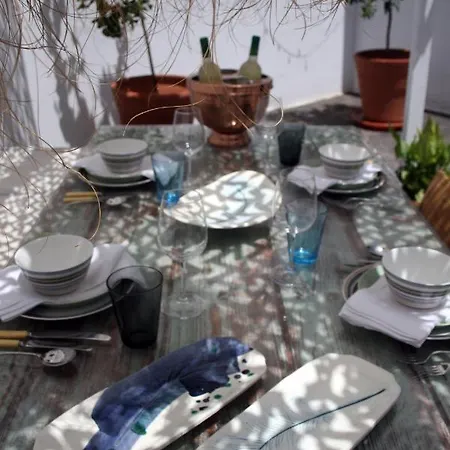 게스트하우스 La Pluma 이즈나얄